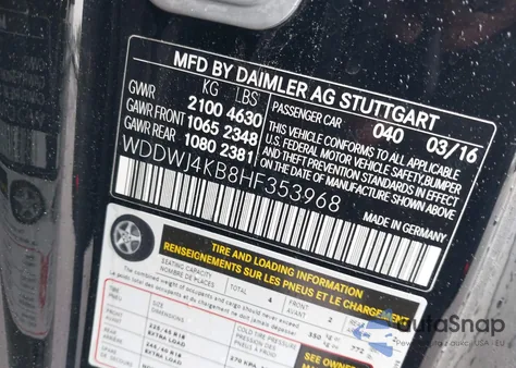 2017 Mercedes-Benz C 300 4Matic z USA, uszkodzony, nr VIN WDDWJ4KB8HF353968